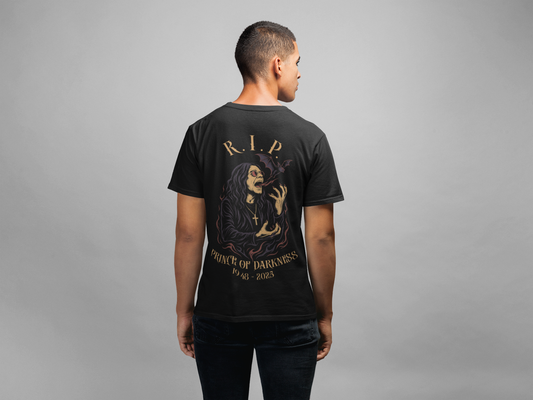 R.I.P Prince of Darkness 1948–2025 – vlastnosti v popise